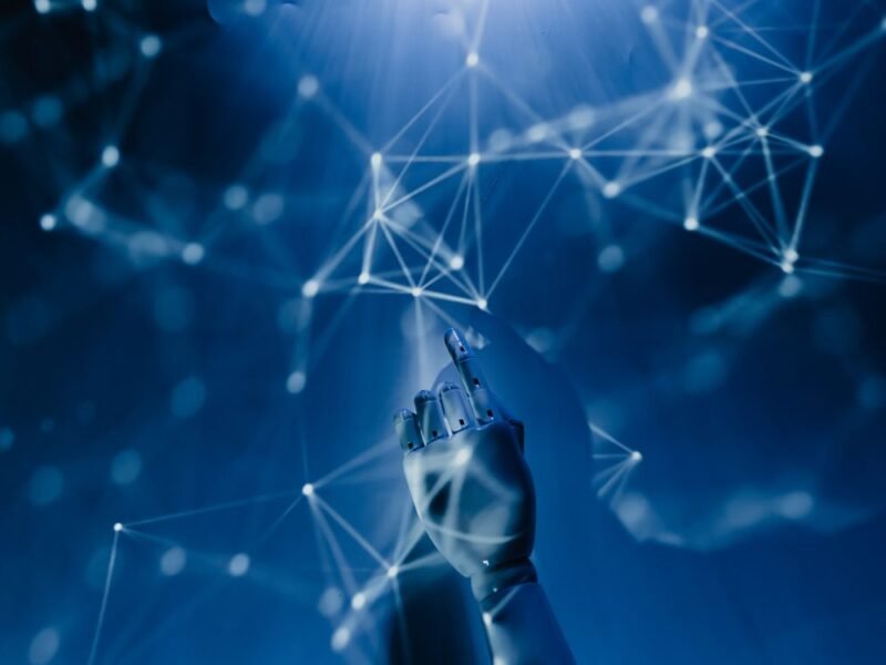 OpenAI paraliza el entrenamiento de sus modelos más avanzados: el sector de la IA entra en una fase de reflexión que cambia las reglas del juego